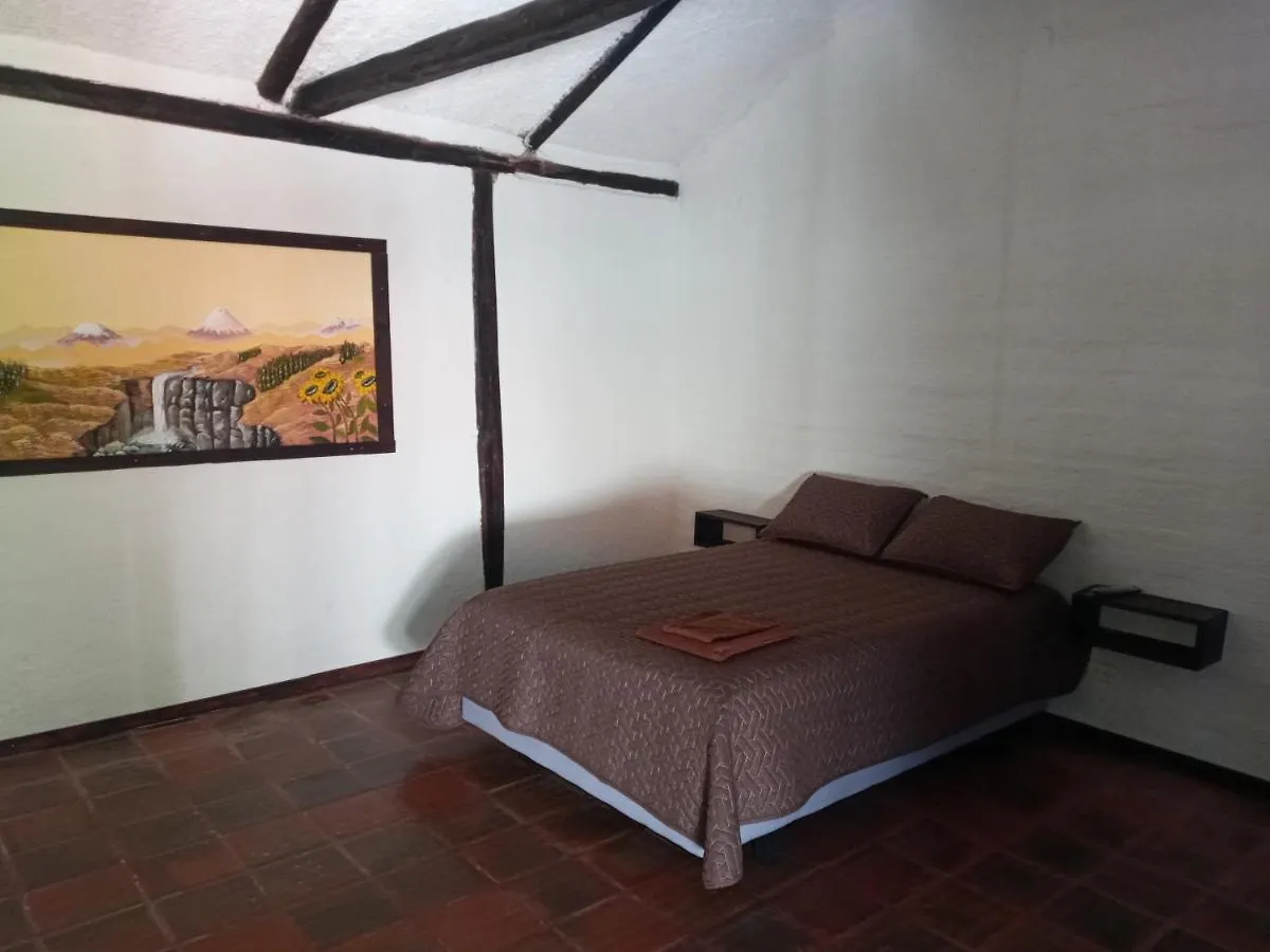 Alojamento de Turismo Selvagem Quinta Los Eucaliptos Vila Quito